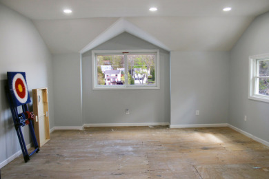 Updated lake front, new kitchen, 4 new baths, 3 bedrooms + more! - photo 22
