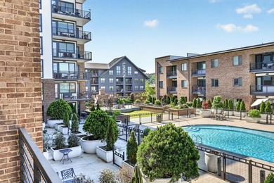 PRICED TO SELL!! This is the ideal condo-home for anyone ready - photo 12