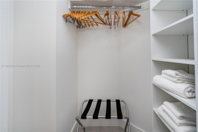 PRICED TO SELL- MOTIVATED SELLER! Stunning 2 bed / 2 bath CORNER