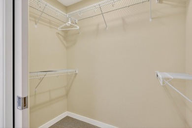 PRICED TO SELL!! This is the ideal condo-home for anyone ready - photo 20