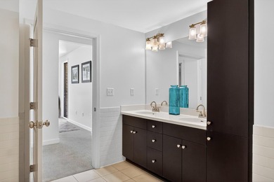 PRICED TO SELL!! This is the ideal condo-home for anyone ready - photo 22