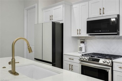 BETTER THAN NEW! Designer finishes, exceptional craftsmanship - photo 2