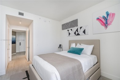 PRICED TO SELL- MOTIVATED SELLER! Stunning 2 bed / 2 bath CORNER