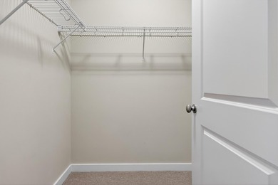 PRICED TO SELL!! This is the ideal condo-home for anyone ready - photo 27