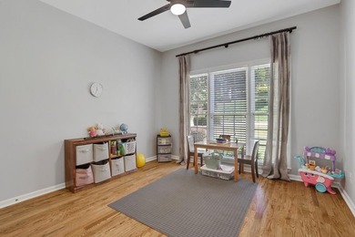 Welcome to this beautifully updated 6-bedroom, 4-bathroom home - photo 27