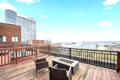 Welcome to 1133 W 9th St #315, a stylish and modern 1-bedroom - photo 28
