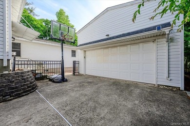 Discover this wide line Expanded Ranch nestled on a dead-end - photo 31