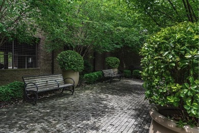 PRICED TO SELL!! This is the ideal condo-home for anyone ready - photo 33