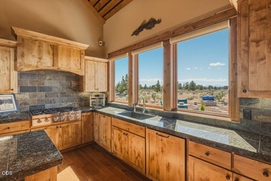 Welcome to this beautifully crafted home on the peaceful west - photo 7