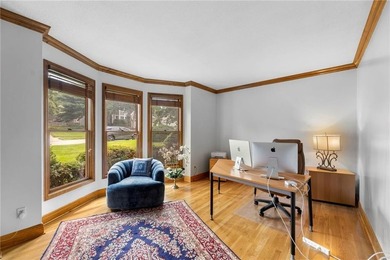Stunning 4-bedroom, 3-bathroom home in the prestigious Lakewood - photo 8