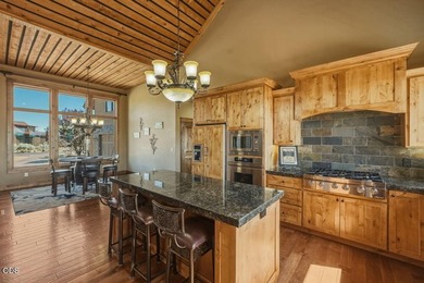 Welcome to this beautifully crafted home on the peaceful west - photo 8