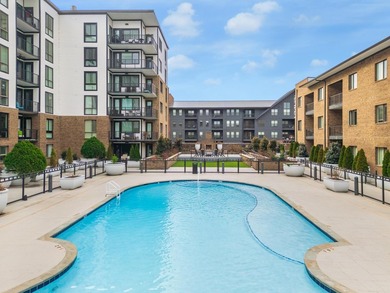 PRICED TO SELL!! This is the ideal condo-home for anyone ready - photo 41
