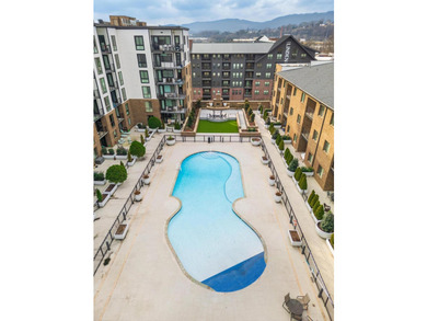 PRICED TO SELL!! This is the ideal condo-home for anyone ready - photo 42