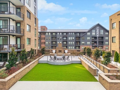 PRICED TO SELL!! This is the ideal condo-home for anyone ready - photo 44