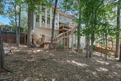 Welcome to this beautifully updated 6-bedroom, 4-bathroom home - photo 46