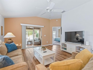 Beautiful TURN-KEY 2 BR, 2 BA *Beauregard* Concrete Block & - photo 9
