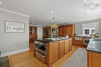 Your gateway to the Atlantic - This charming residence combines - photo 12