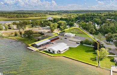 A rare opportunity to acquire a prime multi-use property - photo 2