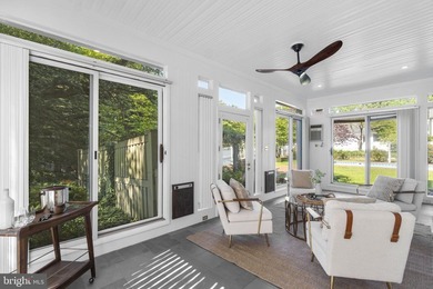 OPEN HOUSE, SUNDAY 12-2pm on July 19th - A Refreshing & Rare - photo 19