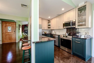Your summer Oasis has arrived! Perfectly situated on a quiet - photo 7
