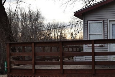 Only seconds from the Illinois River, this approximately 740 - photo 21