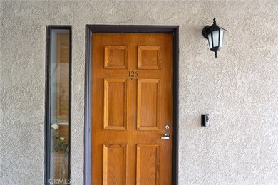Welcome to Villa Pacifica! This unique upper-level condo offers - photo 2