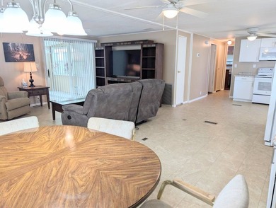 Talk about GREAT BONES, This completely furnished, two bedroom - photo 24