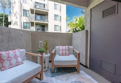 Welcome to Villa Pacifica! This unique upper-level condo offers - photo 5