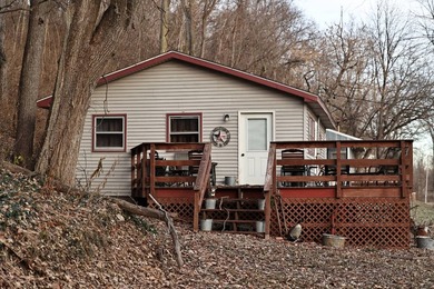 Only seconds from the Illinois River, this approximately 740 - photo 25
