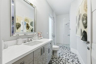 In-Town- Fabulous Southern Exposure Modern Mediterranean. This - photo 25