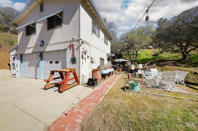 Escape to the peaceful beauty of the Kern River Valley with this - photo 30