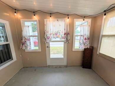 Talk about GREAT BONES, This completely furnished, two bedroom - photo 30