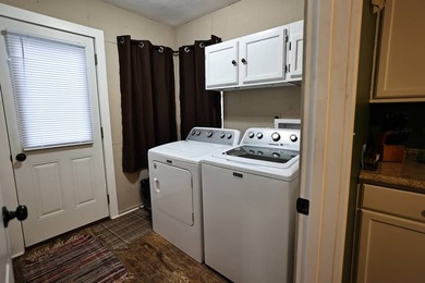 Only seconds from the Illinois River, this approximately 740 - photo 32