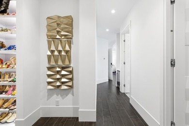 In-Town- Fabulous Southern Exposure Modern Mediterranean. This - photo 32
