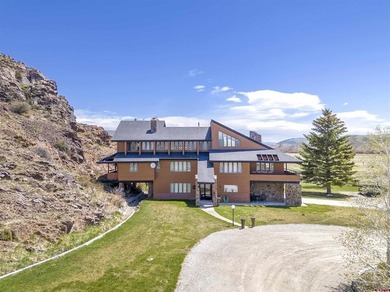 (private lake, pond, creek) Home For Sale in Gunnison Colorado