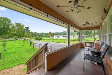 Welcome to 8 Taylor Rd, located in the heart of the picturesque