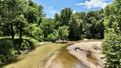 (private lake, pond, creek) Acreage For Sale in Melbourne Arkansas