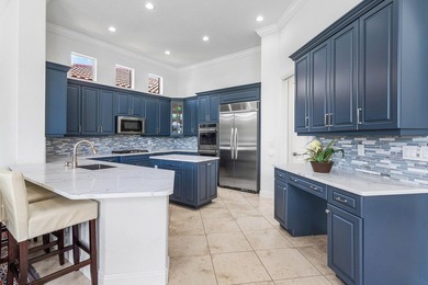 AMAZING - 6 Bedroom Estate home in the prestigious community of - photo 20