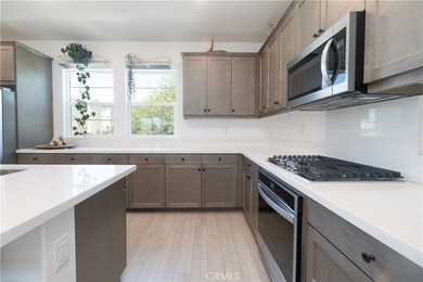 MUST SEE! TURNKEY SAN PEDRO CORNER LOT HOME! This Upgraded Home - photo 21