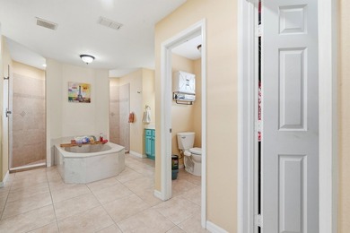 Welcome to this beautifully maintained 4 bedroom, 3 bathroom - photo 29