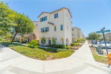 MUST SEE! TURNKEY SAN PEDRO CORNER LOT HOME! This Upgraded Home - photo 44