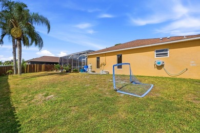 Welcome to this beautifully maintained 4 bedroom, 3 bathroom - photo 46