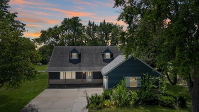 Lake Holiday - Lake County Home For Sale in Crown Point Indiana