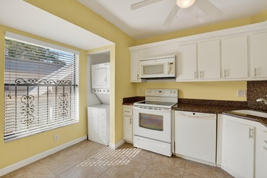 Spacious 2 bed, 2 baths condo located in the heart of Deerfield - photo 15