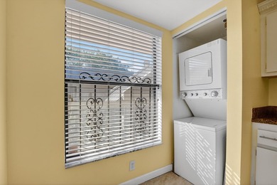 Spacious 2 bed, 2 baths condo located in the heart of Deerfield - photo 18