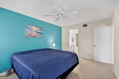 Spacious 2 bed, 2 baths condo located in the heart of Deerfield - photo 20