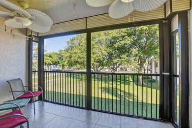 Spacious 2 bed, 2 baths condo located in the heart of Deerfield - photo 31