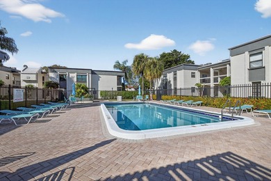 Spacious 2 bed, 2 baths condo located in the heart of Deerfield - photo 36