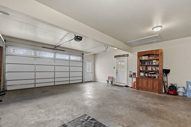 WELCOME HOME! This meticulously maintained and spacious