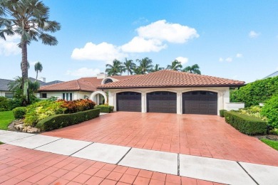 (private lake, pond, creek) Home For Sale in Boca Raton Florida